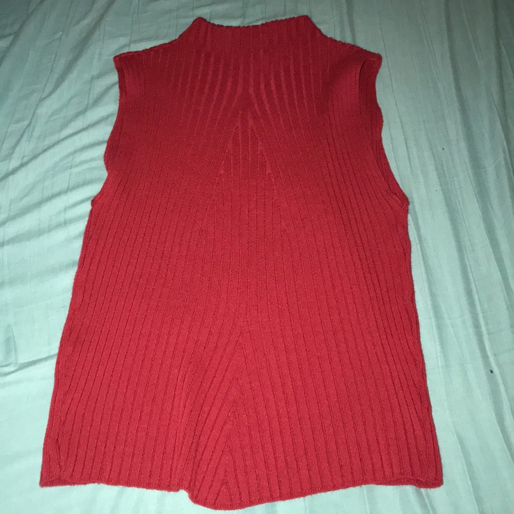 Turtle neck tank top